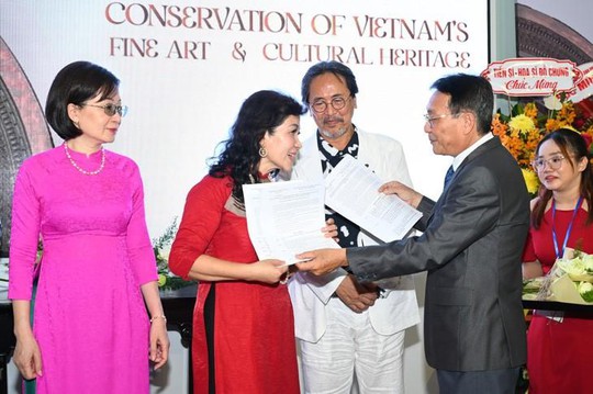 Ra mắt Trung tâm UNESCO Bảo tồn di sản mỹ thuật văn hóa Việt Nam - Ảnh 1.