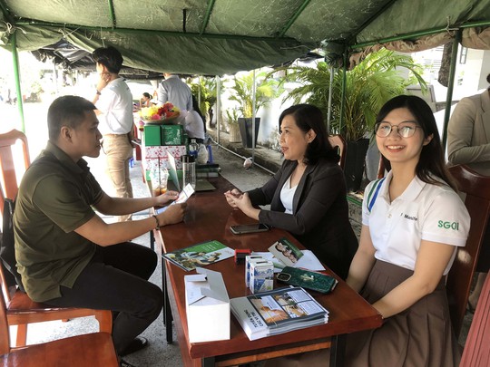 Tuyển dụng 4.332 lao động cho các vị trí - Ảnh 1. Tuyển dụng 4.332 lao động cho các vị trí - Ảnh 1.