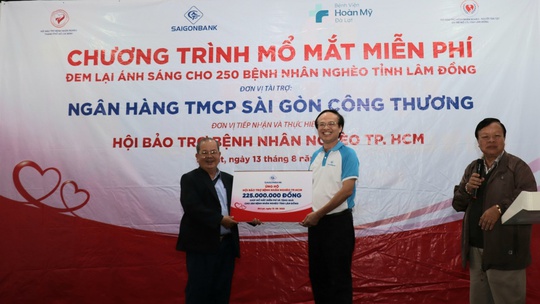 SAIGONBANK tài trợ mổ mắt miễn phí cho bệnh nhân nghèo tại Tỉnh Lâm Đồng - Ảnh 1.