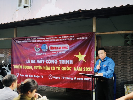 Rực rỡ Đường cờ Tổ quốc tại quận 11 - Ảnh 5.