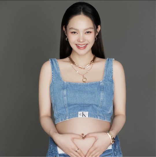 Minh Hằng sinh con đầu lòng, nhận nhiều lời chúc phúc - Ảnh 4.