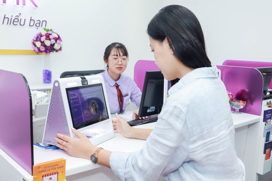 Đến TPBank giao dịch, giấy tờ và chữ ký là chuyện quá khứ - Ảnh 1.