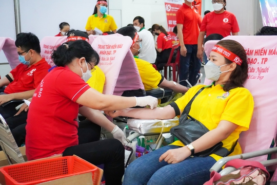 Qui Phúc 7 năm liền gắn bó với Hành trình Đỏ trong phong trào hiến máu tình nguyện - Ảnh 2.