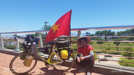 Hành trình đạp xe xuyên Việt, biker U50 Phạm Công Quỳnh đã có một cuộc đời mới - Ảnh 1.
