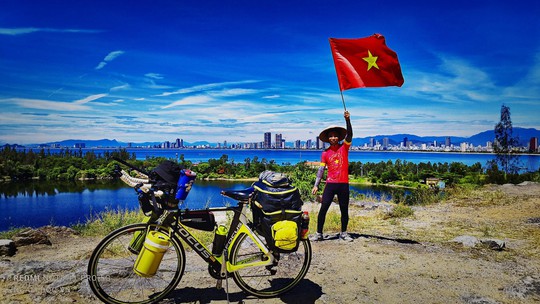 Hành trình đạp xe xuyên Việt, biker U50 Phạm Công Quỳnh đã có một cuộc đời mới - Ảnh 3.