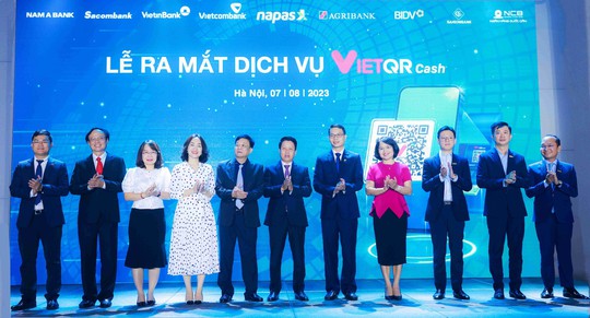 NAM A BANK – tiên phong triển khai dịch vụ rút tiền bằng VIETQR - Ảnh 1.