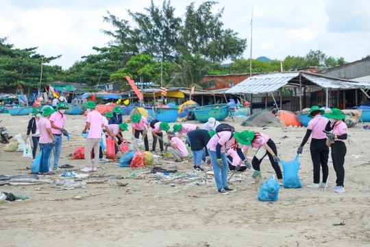 C.P. Việt Nam tham gia làm sạch bãi biển 2023 tại Bà Rịa - Vũng Tàu - Ảnh 2.