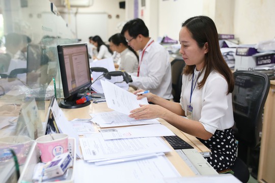 Xác định thời điểm xử lý kỷ luật cán bộ, công chức, viên chức - Ảnh 1.