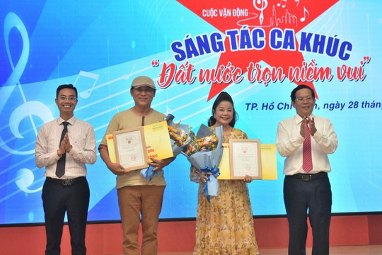 "Mai Vàng tri ân" trao tặng quà cho NSND Tạ Minh Tâm và NSND Thoại Miêu- Ảnh 1.
