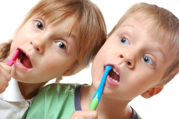  Răng vĩnh viễn của trẻ bị đen : Nguyên nhân và cách khắc phục