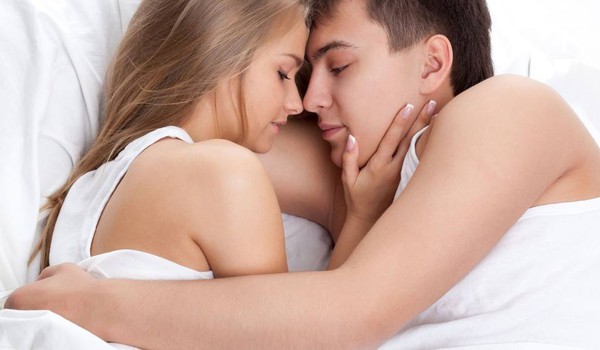 Làm thế nào quan hệ tình dục ảnh hưởng đến nhịp thở của người tham gia?
