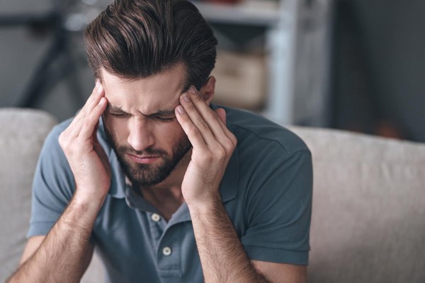 Có những nguyên nhân gì gây ra đau đầu kéo dài trong thời gian dài?
