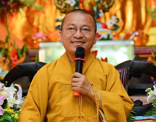 Hãy khám phá thêm về Thượng tọa Thích Nhật Từ, một trong những vị sư quan trọng nhất của Phật giáo Việt Nam. Tấm hình này sẽ giúp bạn hiểu rõ hơn về công cuộc cống hiến của vị giáo sĩ này cho đất nước và nhân loại.