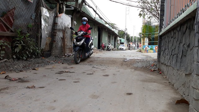 Cưỡng chế tháo dỡ vì tự ý nâng đường