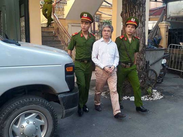 "Lò đã nóng lên rồi…"