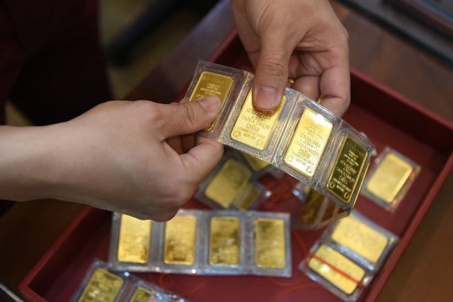 Giá vàng tăng cao, Bộ trưởng Bộ Tài chính có công điện về chống buôn lậu vàng- Ảnh 1.