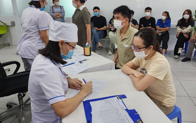 Khám sức khỏe tiền hôn nhân là sự thể hiện trách nhiệm của các cặp đôi đối với xã hội, tương lai của đất nước. Ảnh: Hải Yến