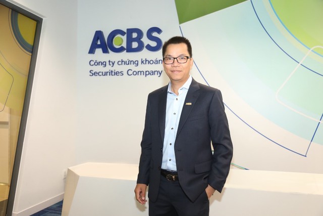Ông Lê Hoàng Tân - Phó Tổng Giám đốc ACBS