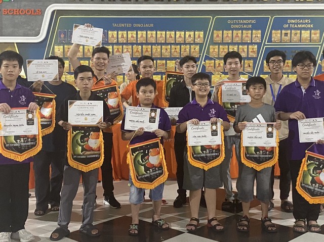 Cần Thơ: Các kỳ thủ nhí thắng “áp đảo” tại giải cờ vua do ĐH FPT tổ chức- Ảnh 21. Cần Thơ: Các kỳ thủ nhí thắng “áp đảo” tại giải cờ vua do ĐH FPT tổ chức- Ảnh 21.