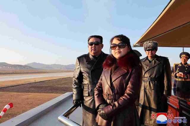 Con gái ông Kim Jong-un được gọi là "Tướng quân Sao mai"- Ảnh 2.