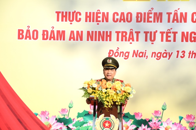 CLIP: Thiếu tướng Nguyễn Sỹ Quang phát lệnh tổng lực tấn công, trấn áp tội phạm dịp Tết 2024- Ảnh 2.