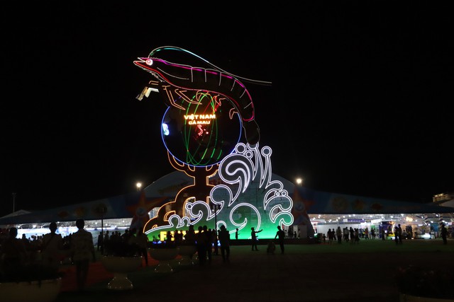Cà Mau đón hơn 40.000 du khách trong những ngày diễn ra festival- Ảnh 1.