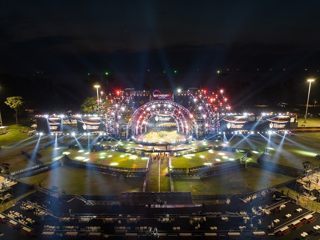 Sân khấu tuyệt mỹ của 8Wonder Winter Festival vừa được hé lộ, fan Việt sẵn sàng bùng nổ cùng Maroon 5- Ảnh 9.