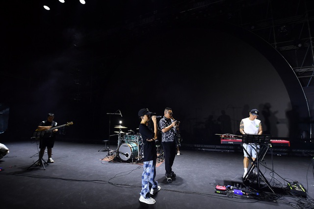 Sân khấu tuyệt mỹ của 8Wonder Winter Festival vừa được hé lộ, fan Việt sẵn sàng bùng nổ cùng Maroon 5- Ảnh 6.