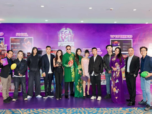 NTK Nguyễn Bảo Ngọc tham gia "Vegas LVIII Pregame Warm Up Event & Tết Celebration"- Ảnh 4.
