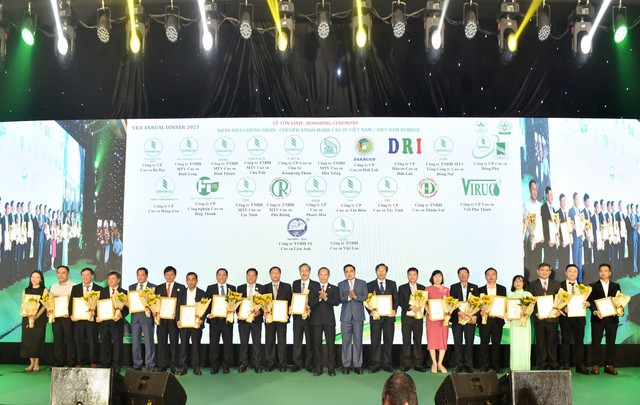 21 doanh nghiệp được chứng nhận nhãn hiệu “Cao su Việt Nam”- Ảnh 2.