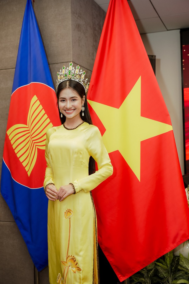Hoa hậu Nguyễn Thanh Hà giao lưu, kết nối cùng bạn bè quốc tế tại Việt Nam - ASEAN

- Ảnh 3.