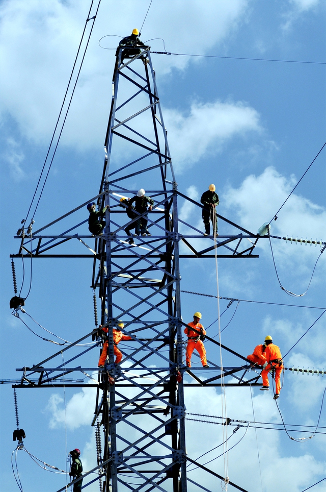EVNSPC triển khai giải pháp bảo đảm cung cấp điện năm 2024- Ảnh 3.