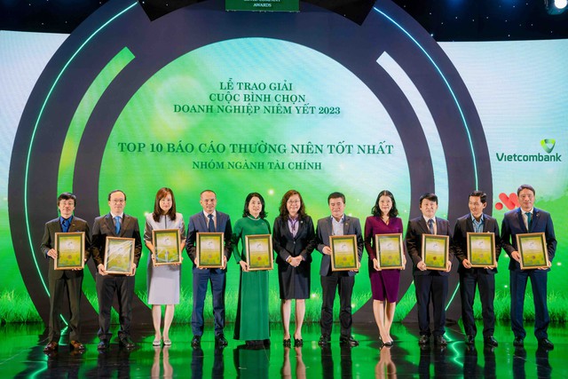 Vietcombank được bình chọn top 10 doanh nghiệp niêm yết có Báo cáo thường niên tốt nhất- Ảnh 2.