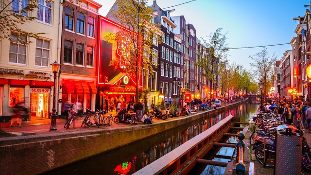 Amsterdam công bố kế hoạch dời phố đèn đỏ- Ảnh 2.