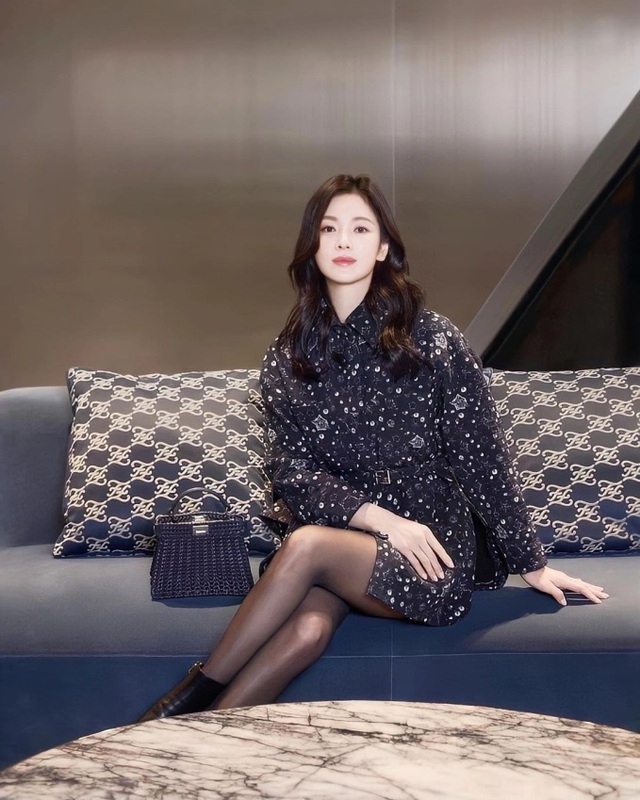 Song Hye Kyo khoe nhan sắc “sang xịn” dù đã U40- Ảnh 1.