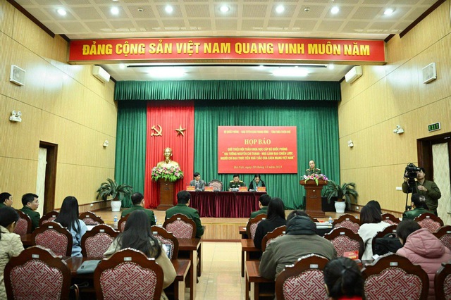 Hội thảo khoa học về Đại tướng Nguyễn Chí Thanh được tổ chức tại Thừa Thiên - Huế- Ảnh 1.