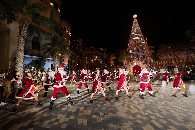 “Lễ thắp sáng Cây thông Ngàn sao” mở màn mùa Giáng sinh tưng bừng nhất từ trước đến nay tại Phú Quốc- Ảnh 8.