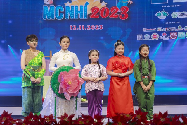 MC nhí Nguyễn Cao Thanh Trúc mang miền Tây sông nước lên Chung kết “Tìm kiếm tài năng MC nhí 2023”- Ảnh 2.