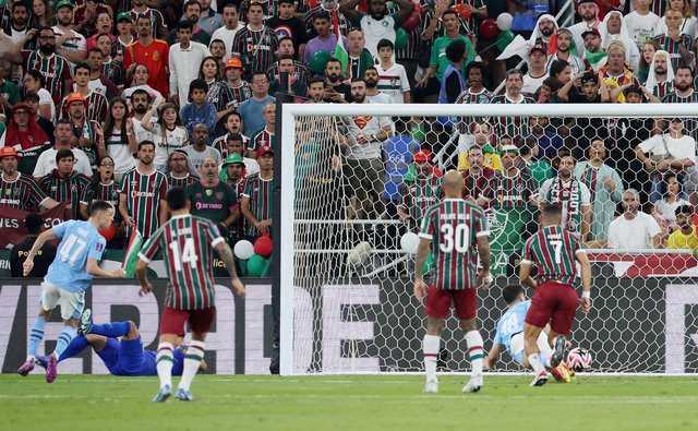 Thắng "4 sao" Fluminense, Man City lần đầu đăng quang Club World Cup- Ảnh 1.