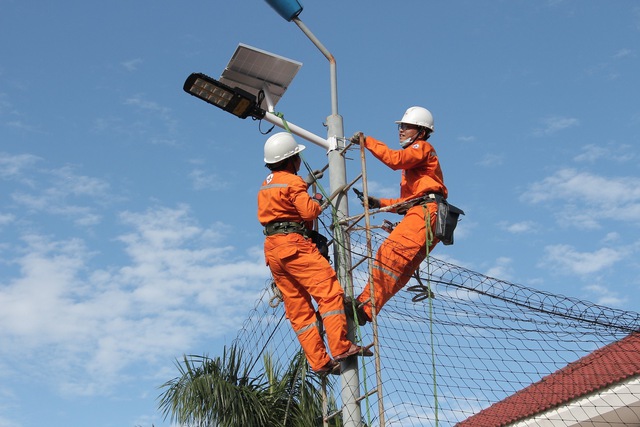 EVNCPC triển khai chương trình Tri ân khách hàng- Ảnh 1. EVNCPC triển khai chương trình Tri ân khách hàng- Ảnh 1.