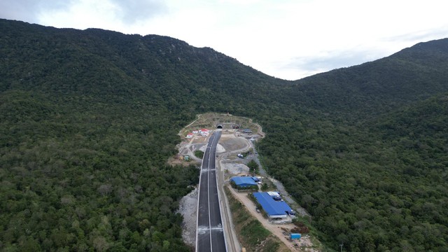 Hình ảnh đường cao tốc Cam Lâm - Vĩnh Hảo trước giờ thông xe kỹ thuật- Ảnh 2.