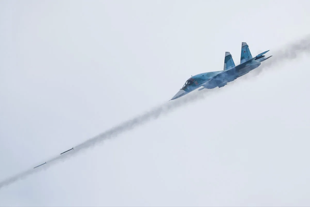 Nga, Ukraine tuyên bố bắn hạ máy bay của nhau- Ảnh 1.