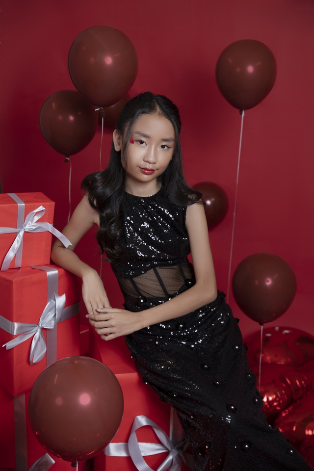 11 tuổi, cao 1,58m, Sarah Trần đốn tim khán giả

- Ảnh 6.