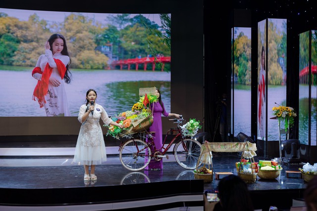 Vũ Sao Mai đến từ Tây Ninh xuất sắc đạt giải ba "Tìm kiếm tài năng MC nhí 2023"- Ảnh 2.
