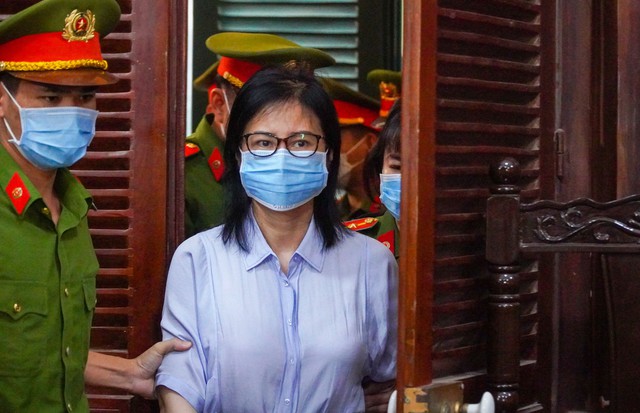 Đang xét xử cựu giám đốc Sở Y tế tỉnh Tây Ninh- Ảnh 3.