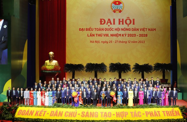 Ban chấp hành Trung ương Hội Nông dân Việt Nam khoá VIII ra mắt
