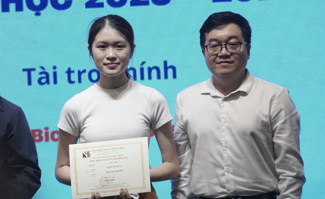Trao học bổng Nguyễn Trường Tộ cho 269 sinh viên tại TP HCM- Ảnh 1.