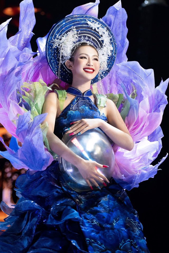 Dân mạng xôn xao mỹ nhân xứ Nghệ đăng quang Hoa hậu Hoàn vũ Việt Nam 2023

- Ảnh 3.