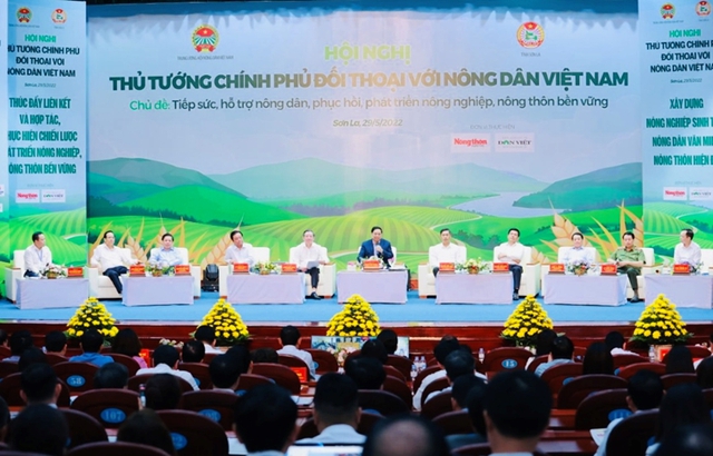 Thủ tướng Phạm Minh Chính chủ trì Hội nghị Thủ tướng đối thoại với nông dân Việt Nam năm 2022