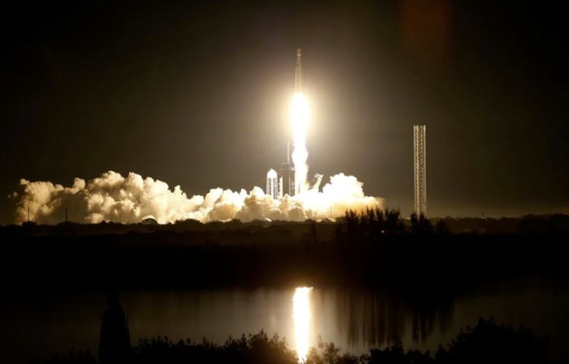 Mỹ phóng máy bay không gian “tuyệt mật” lên vũ trụ- Ảnh 1.